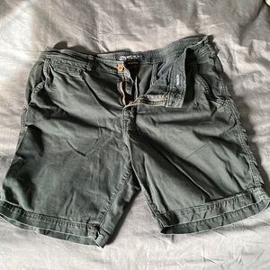 Mens washed black American Eagle shorts - 38 waist